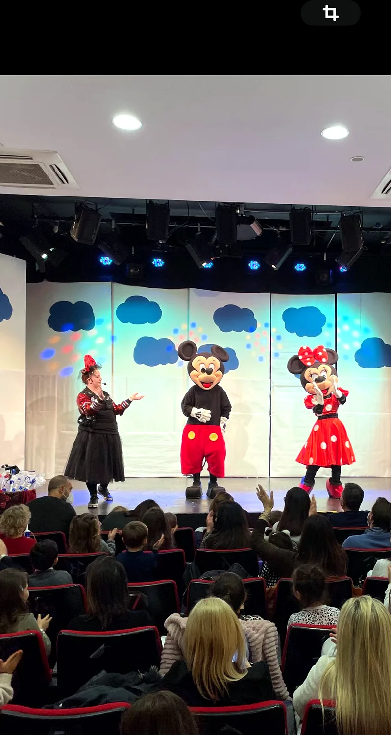 Teatro dei Burattini e Cartoon Show Perris Entertainment